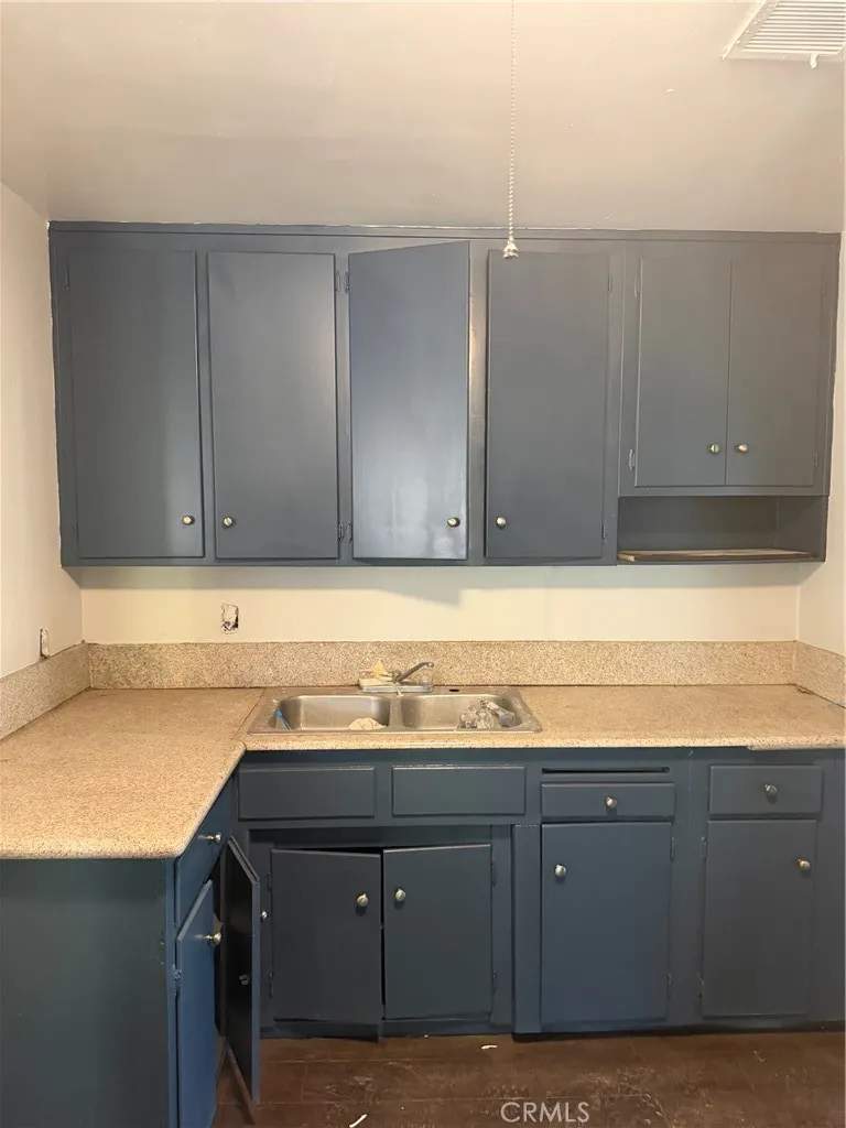 600 Kathleen Barstow, CA 92311