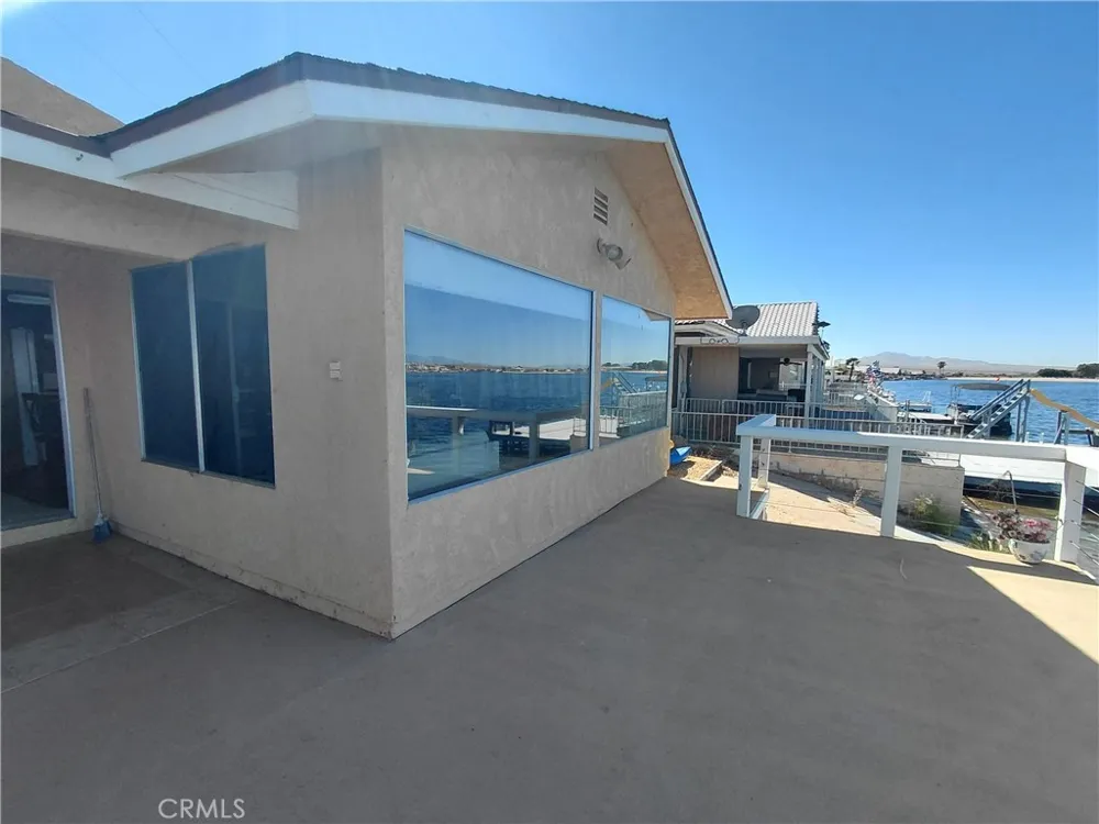 27564 Lakeview Helendale, CA 92342