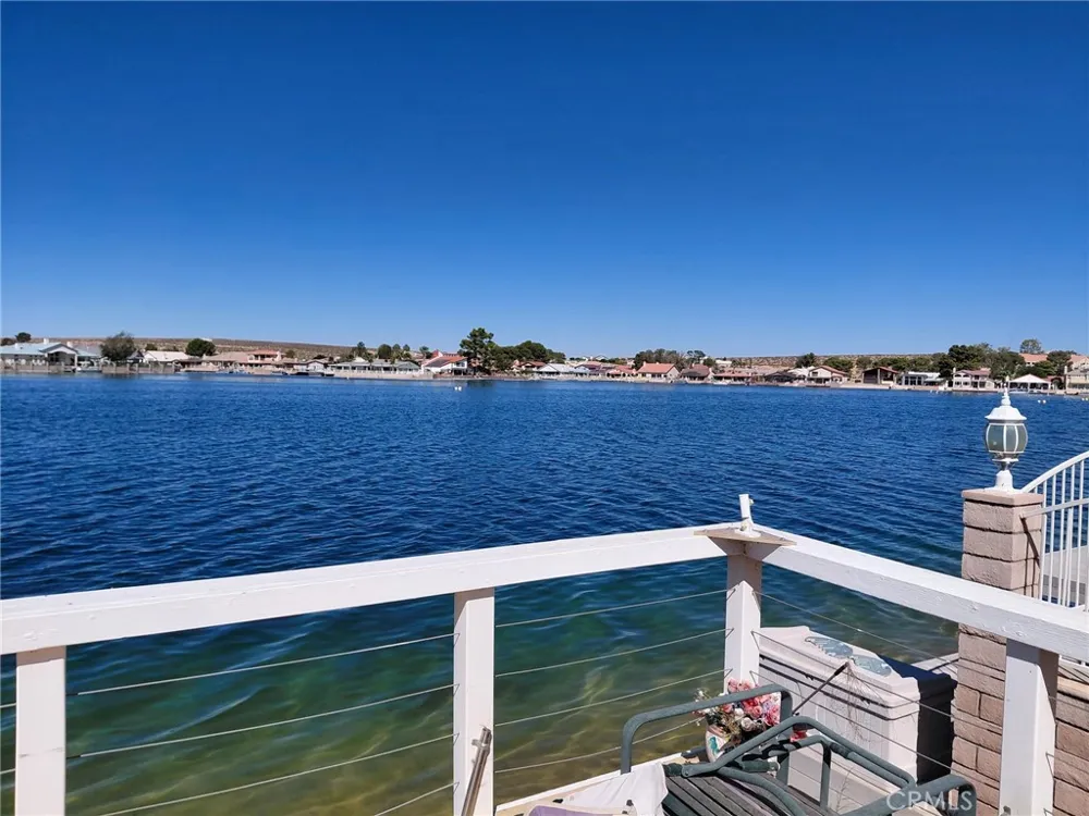 27564 Lakeview Helendale, CA 92342
