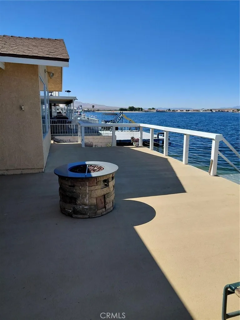 27564 Lakeview Helendale, CA 92342
