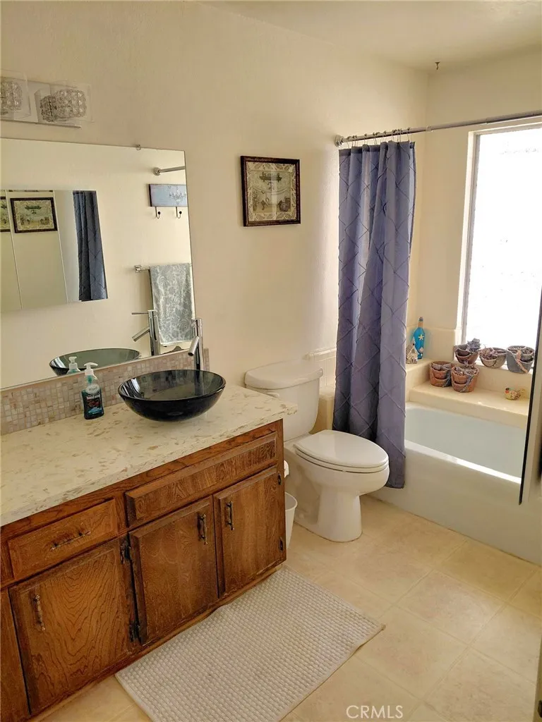 27564 Lakeview Helendale, CA 92342