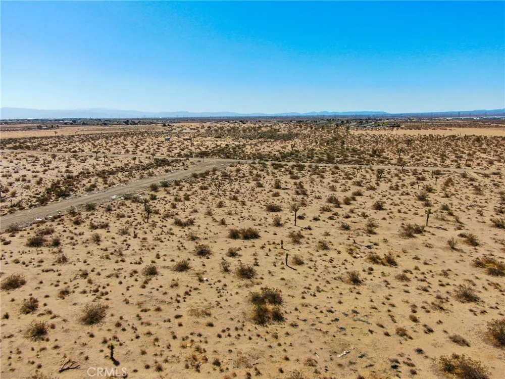 Auburn Ave Adelanto, CA 92301