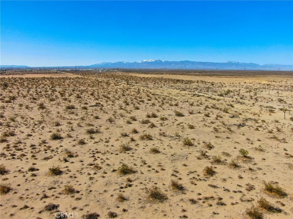Auburn Ave Adelanto, CA 92301