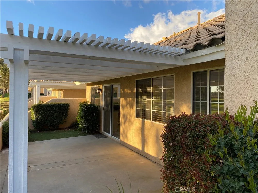573 La Costa Dr Banning, CA 92220