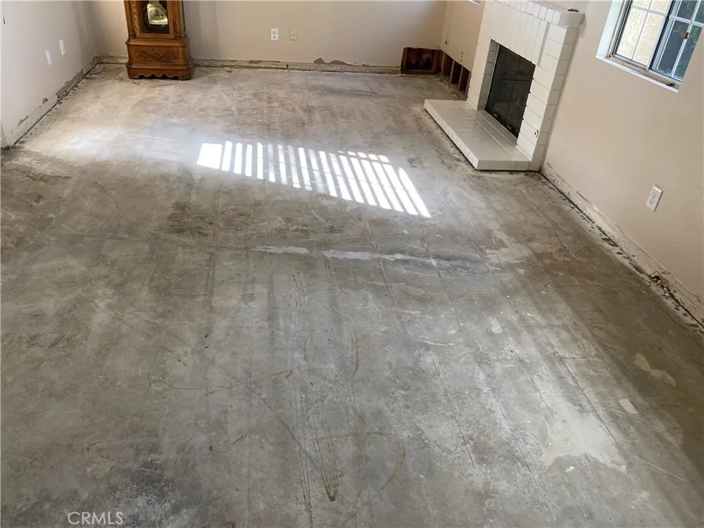 573 La Costa Dr Banning, CA 92220