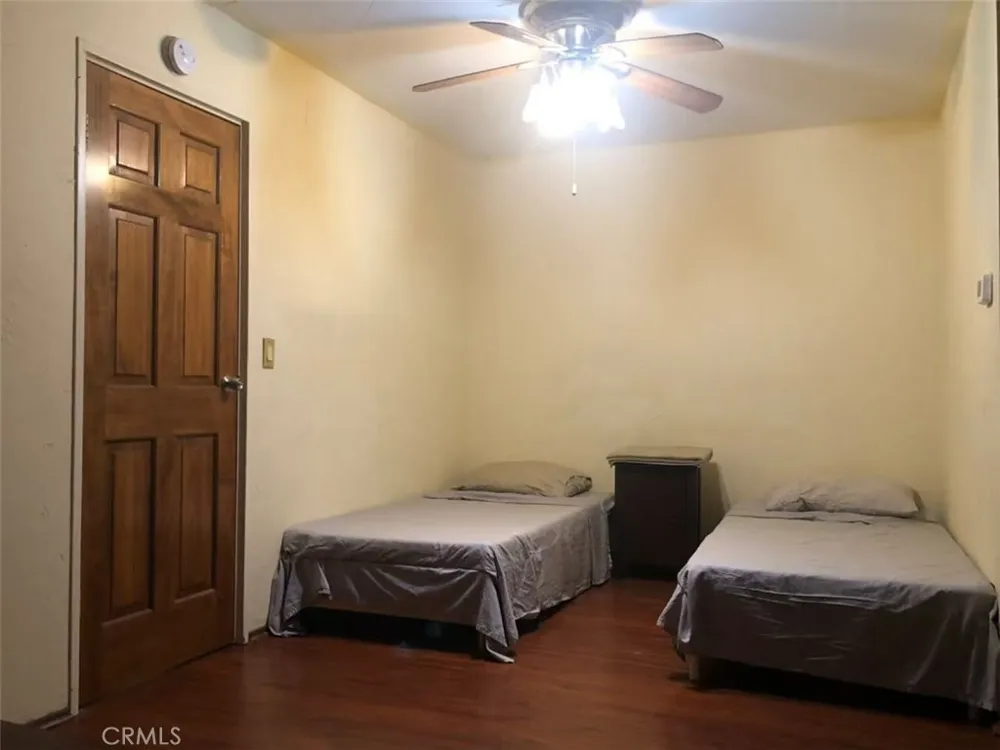 652 Arbula Crestline, CA 92325