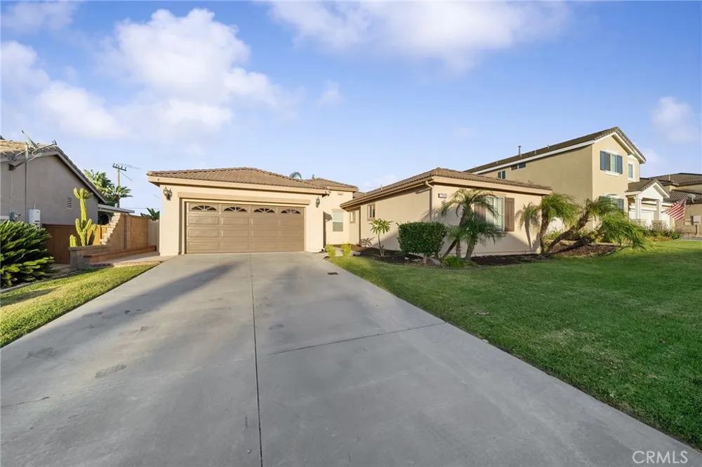 17886 Robusta Riverside, CA 92503