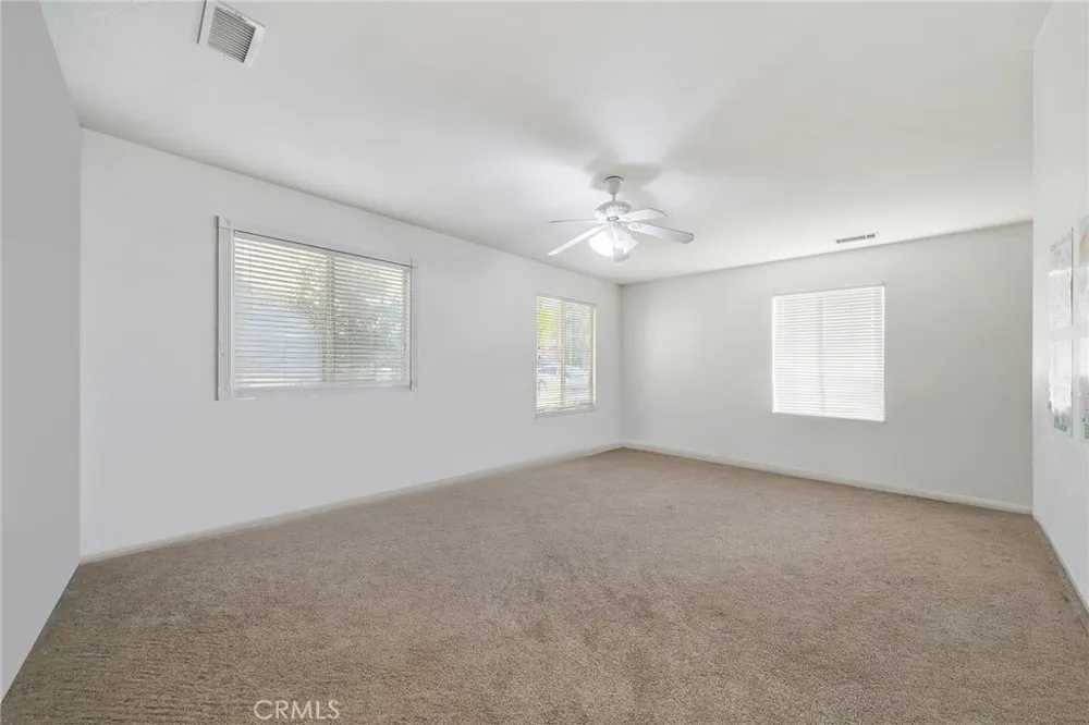 17886 Robusta Riverside, CA 92503