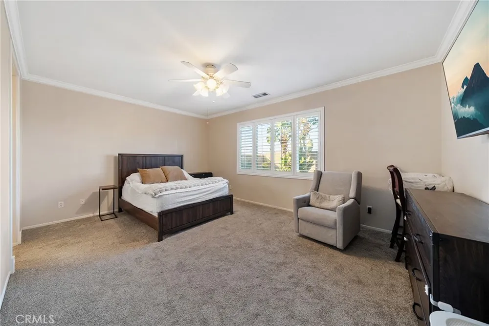 17886 Robusta Riverside, CA 92503