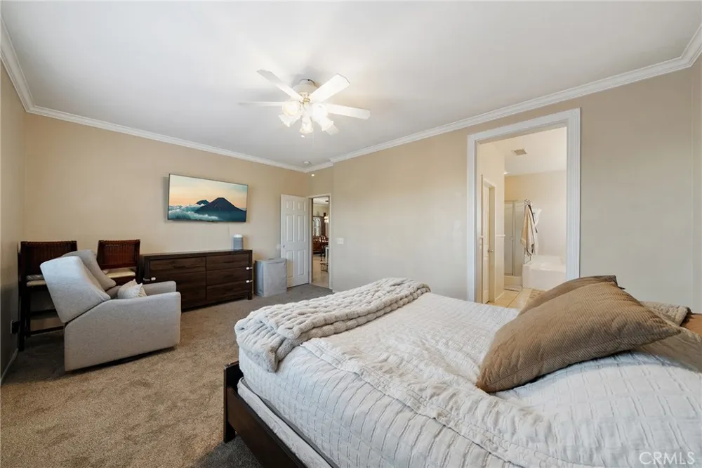 17886 Robusta Riverside, CA 92503