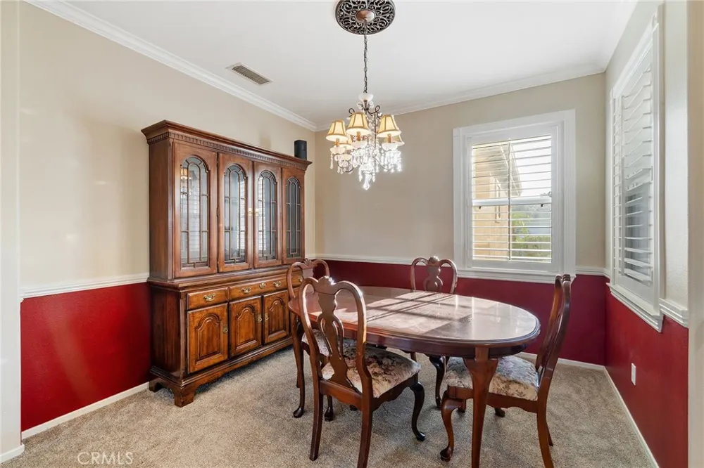 17886 Robusta Riverside, CA 92503