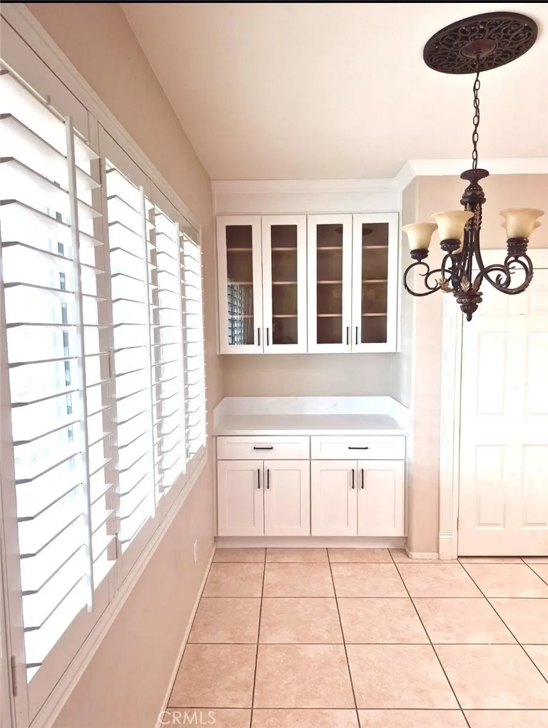 17886 Robusta Riverside, CA 92503