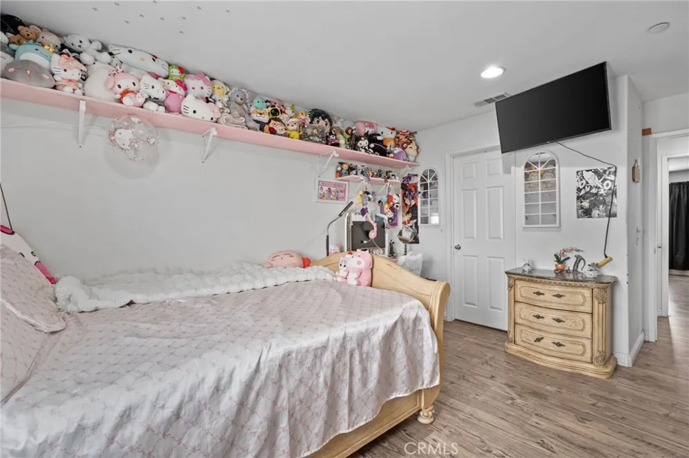 4247 Solomon Street Jurupa Valley, CA 92509