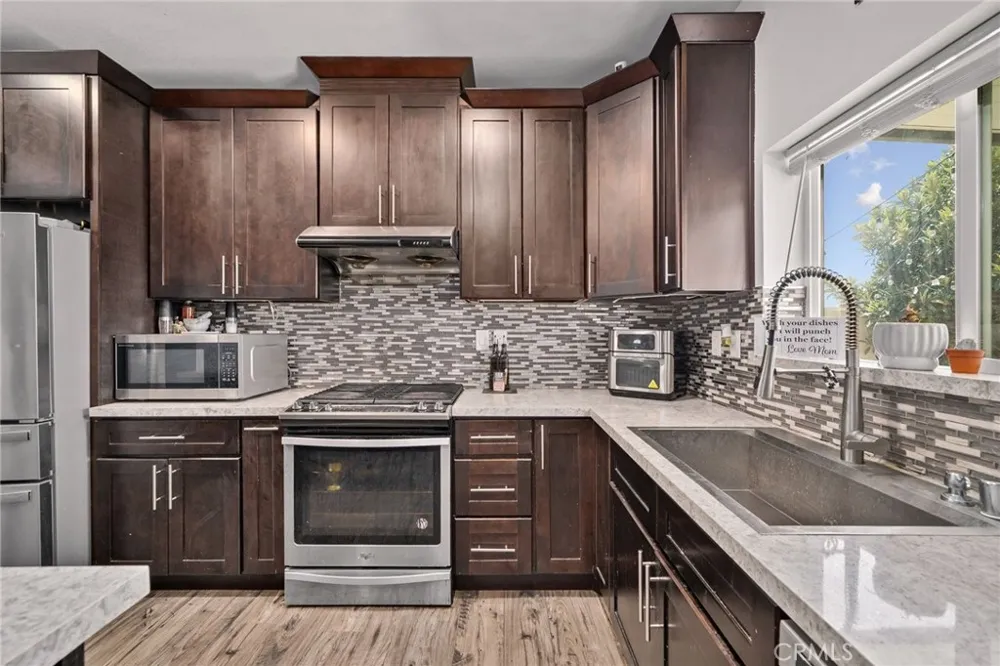 4247 Solomon Street Jurupa Valley, CA 92509