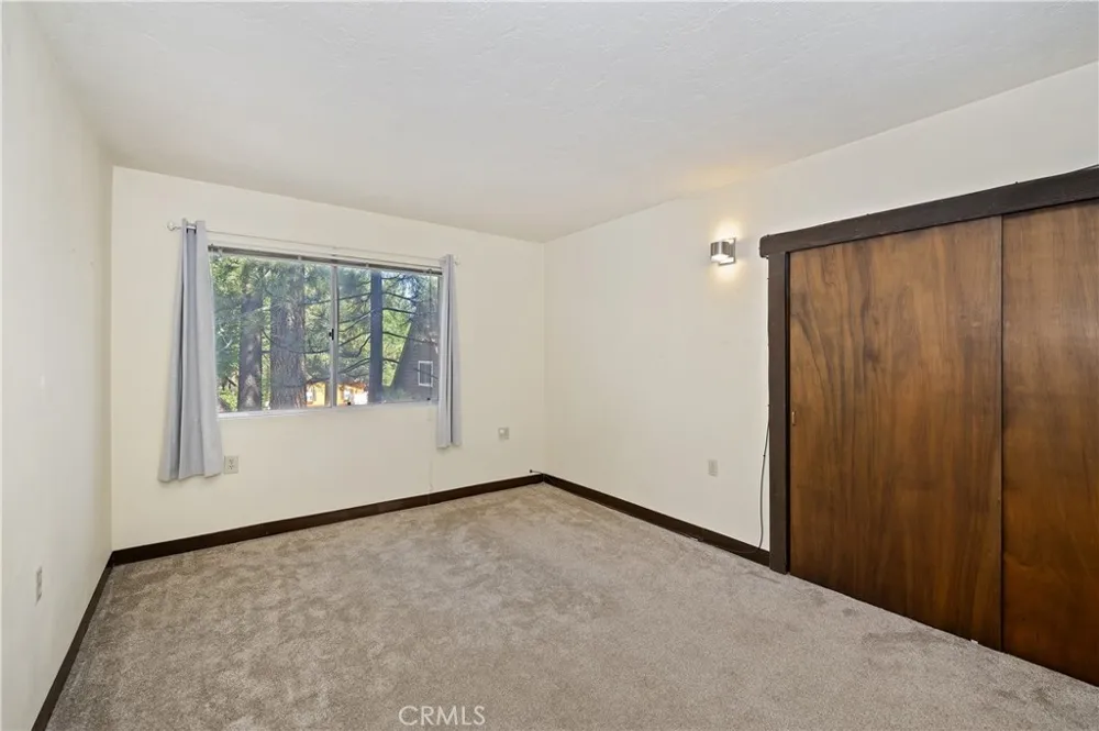 1124 Myrtle Avenue Big Bear City, CA 92314