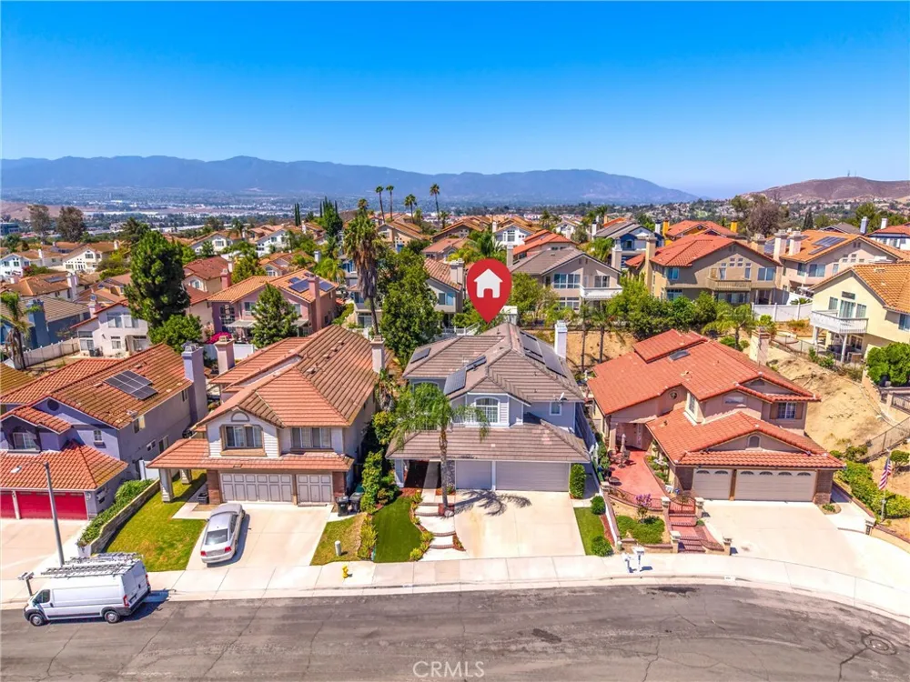 476 Somerset Cir Corona, CA 92879
