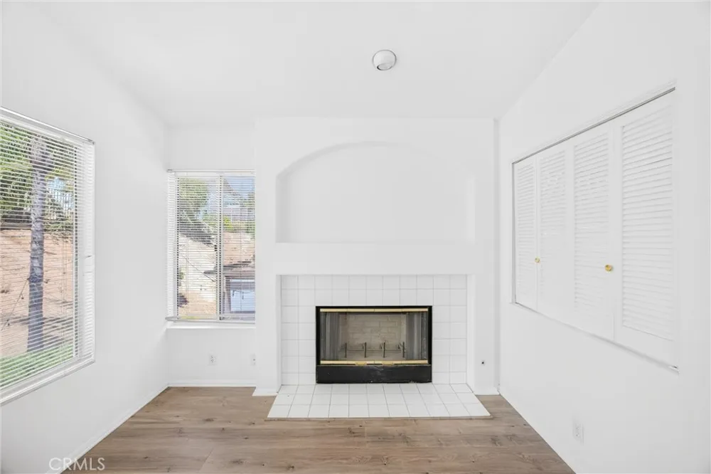 476 Somerset Cir Corona, CA 92879