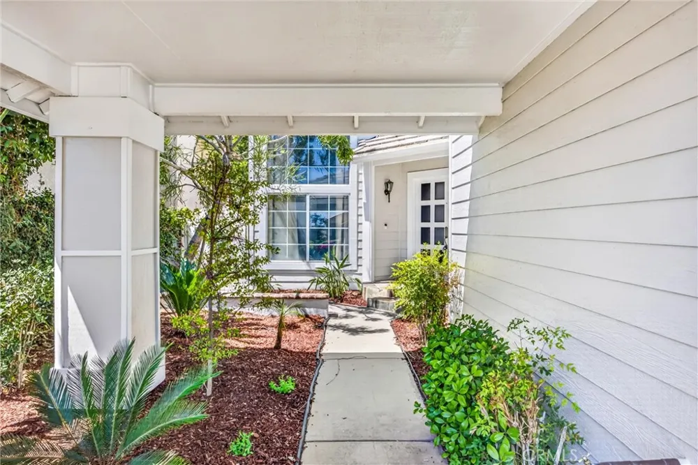 476 Somerset Cir Corona, CA 92879