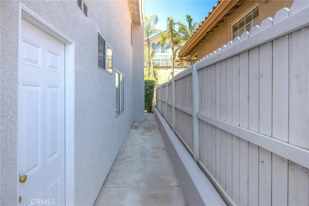 476 Somerset Cir Corona, CA 92879