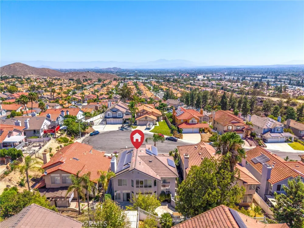 476 Somerset Cir Corona, CA 92879