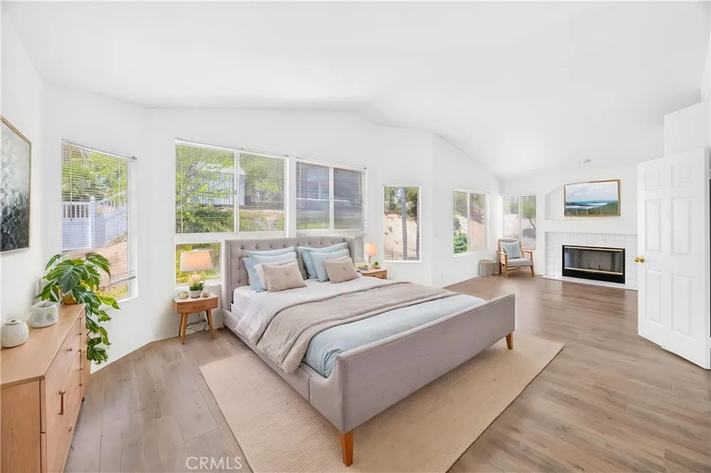 476 Somerset Cir Corona, CA 92879