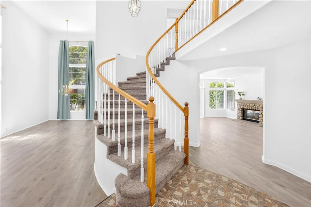 476 Somerset Cir Corona, CA 92879