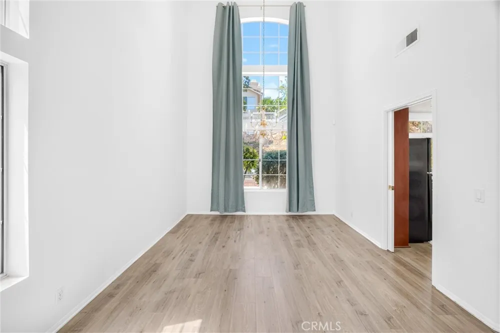 476 Somerset Cir Corona, CA 92879