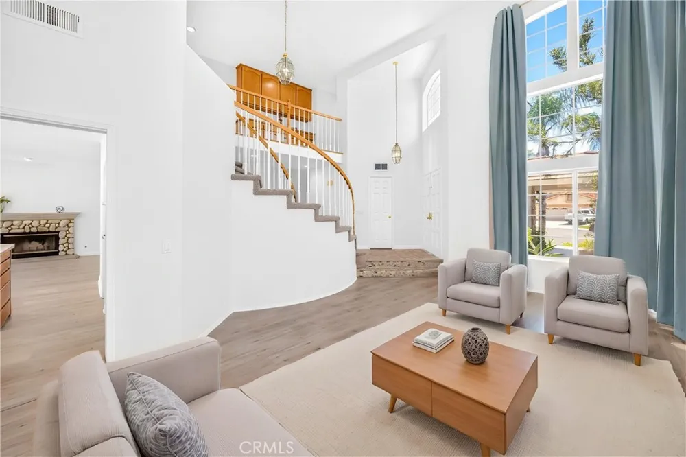 476 Somerset Cir Corona, CA 92879