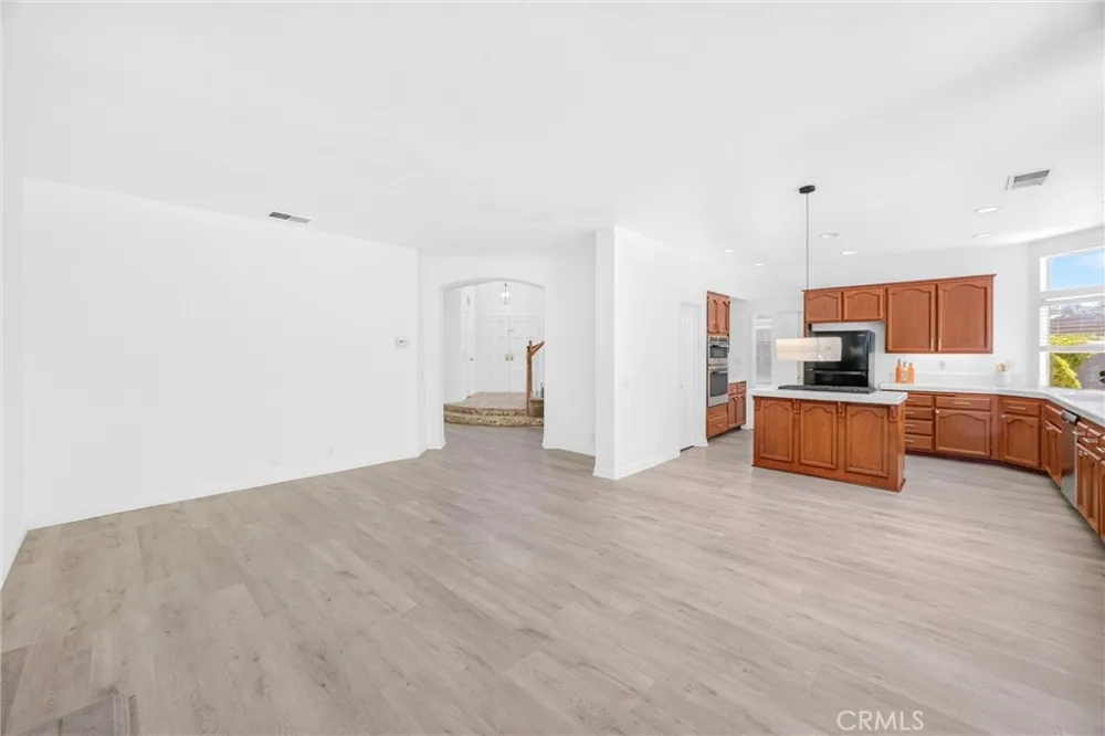 476 Somerset Cir Corona, CA 92879