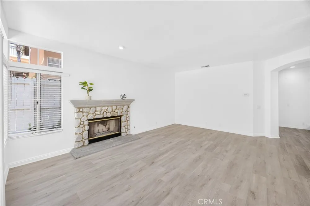 476 Somerset Cir Corona, CA 92879