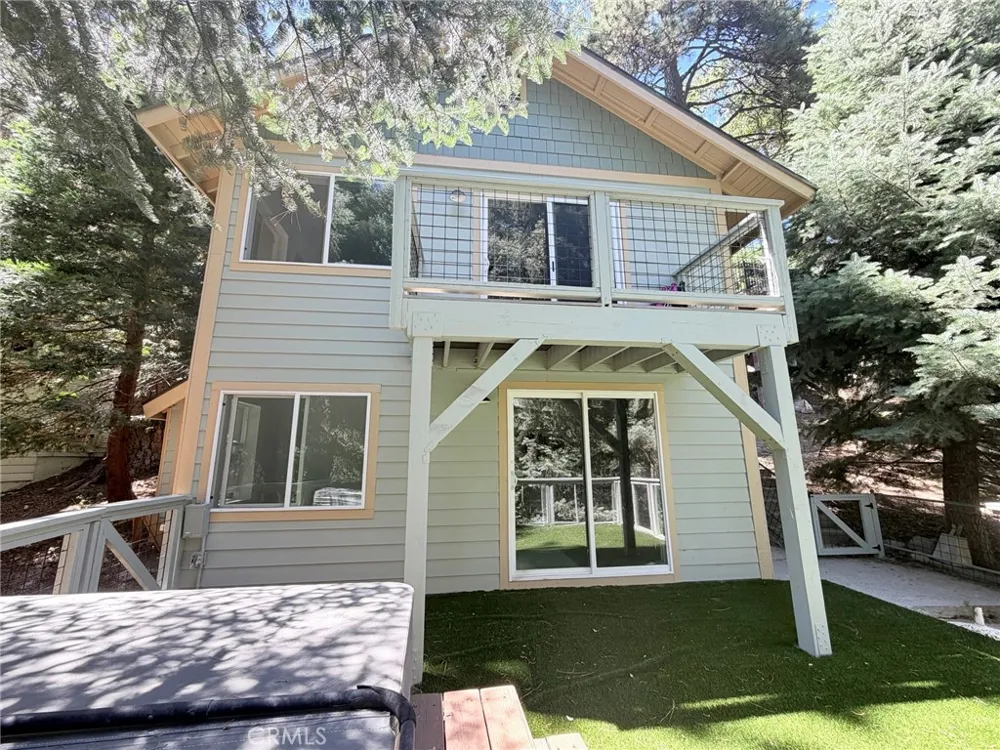 659 Virginia Ct. Court Lake Arrowhead, CA 92352