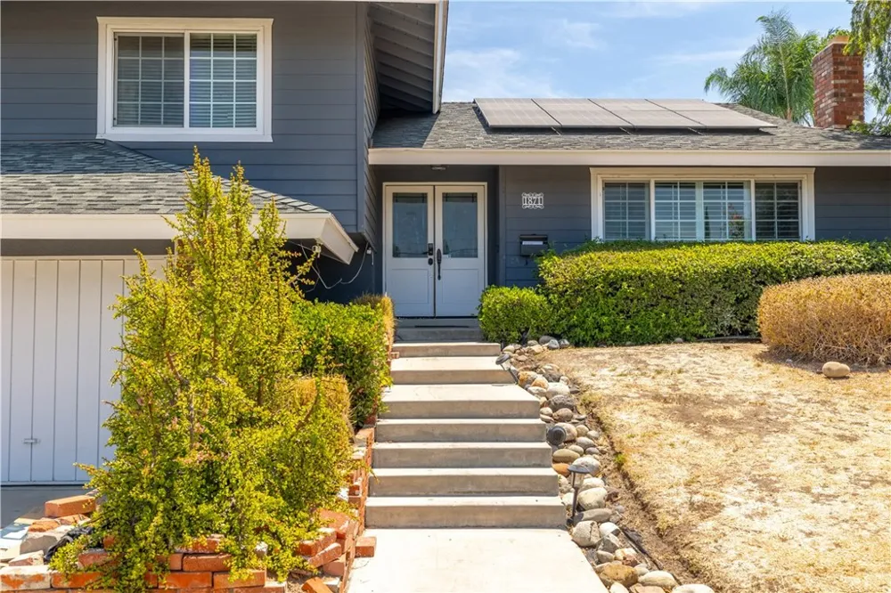 1871 Garretson Corona, CA 92879