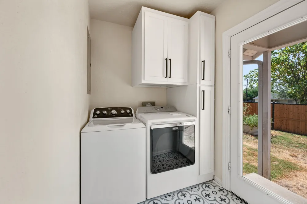 607 Church Street Pilot Point, TX 76258