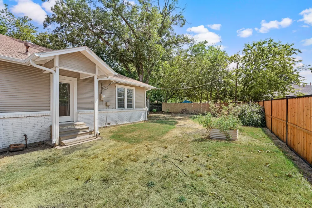 607 Church Street Pilot Point, TX 76258