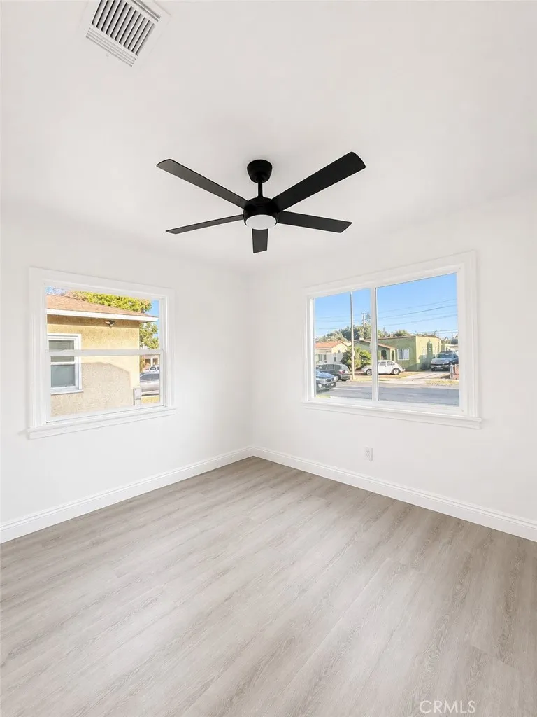 1315 E 55th Long Beach, CA 90805