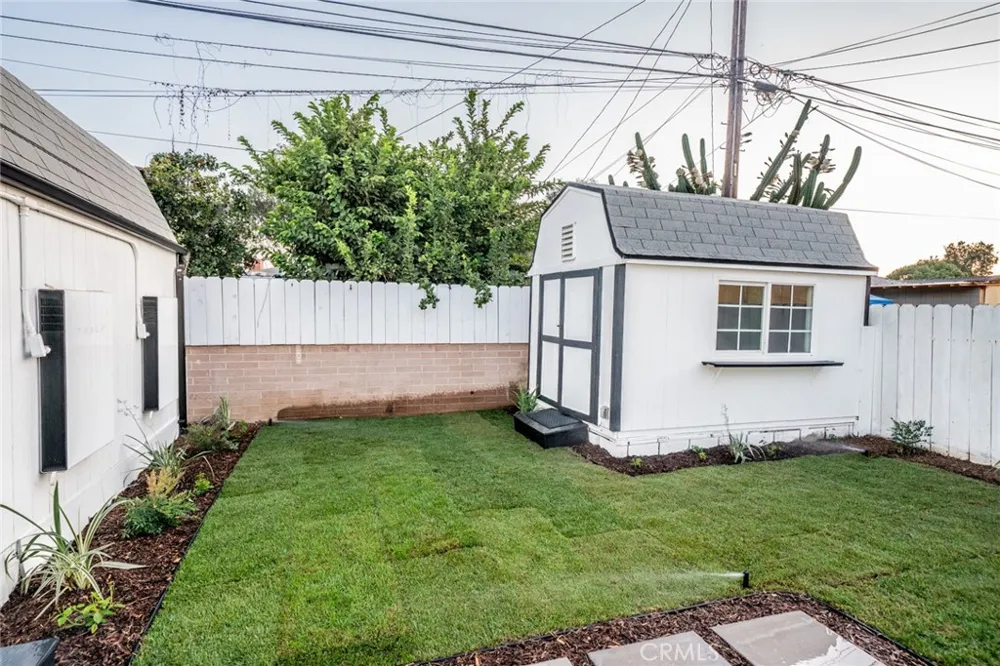 1315 E 55th Long Beach, CA 90805
