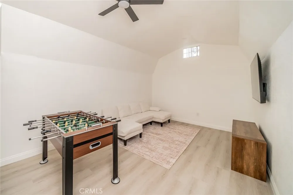 1315 E 55th Long Beach, CA 90805