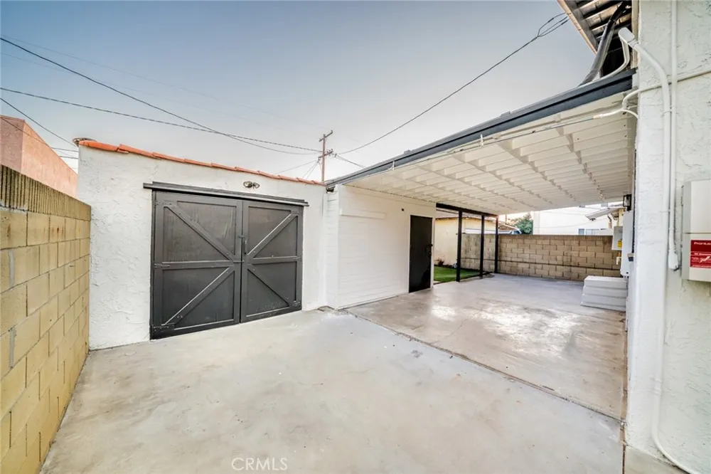 1315 E 55th Long Beach, CA 90805