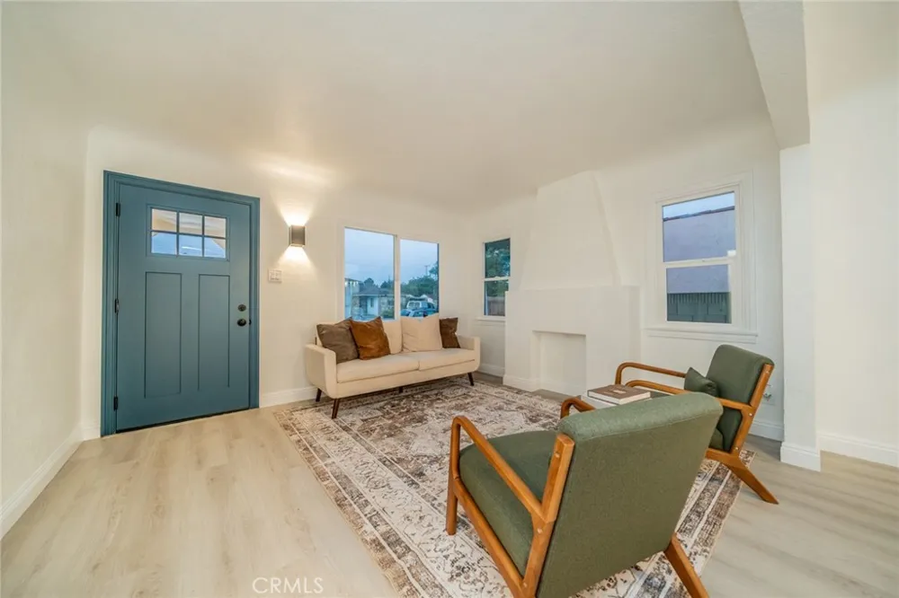 1315 E 55th Long Beach, CA 90805