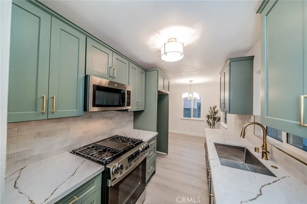 1315 E 55th Long Beach, CA 90805