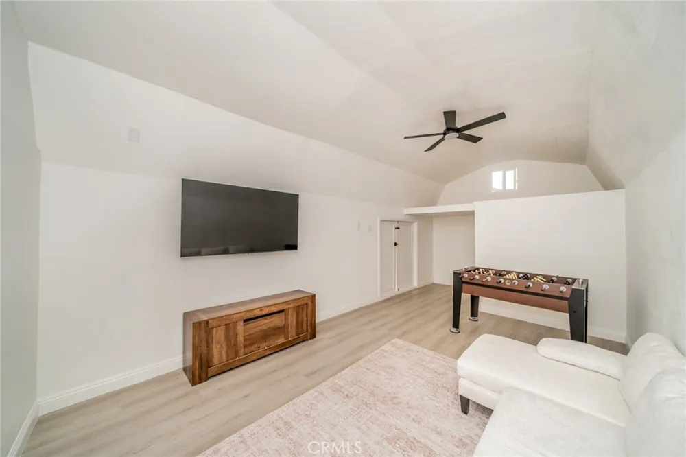 1315 E 55th Long Beach, CA 90805
