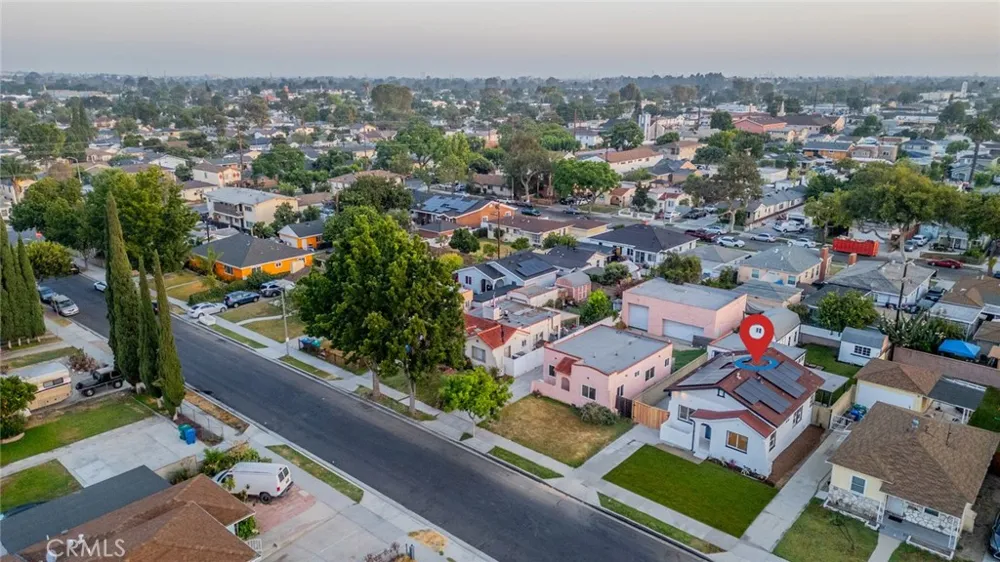 1315 E 55th Long Beach, CA 90805