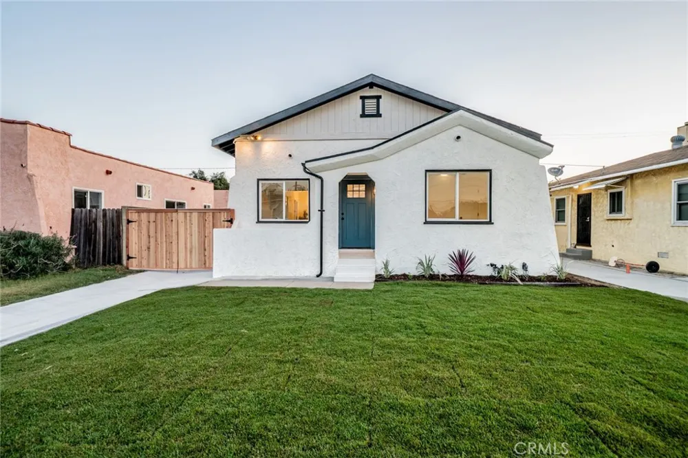 1315 E 55th Long Beach, CA 90805