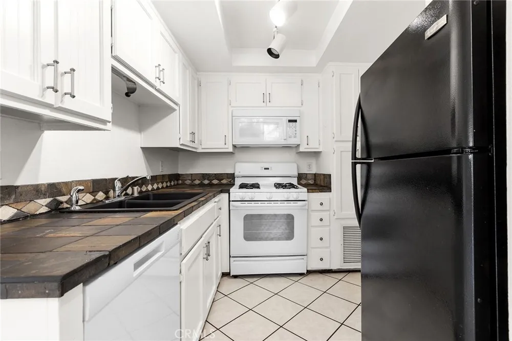 1269 Edwards Street #12 Redlands, CA 92374