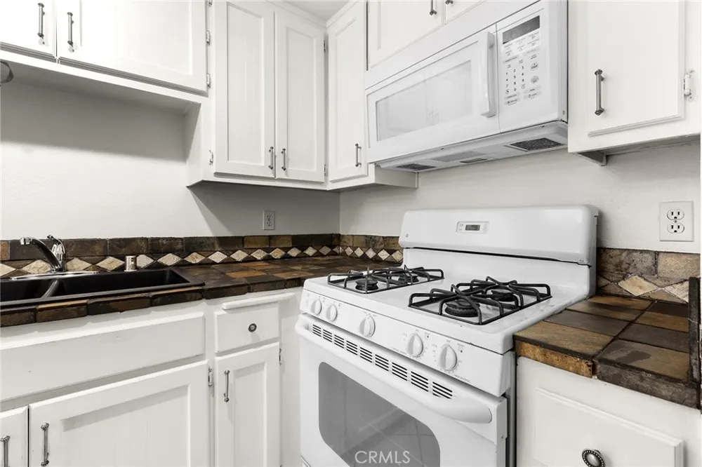 1269 Edwards Street #12 Redlands, CA 92374