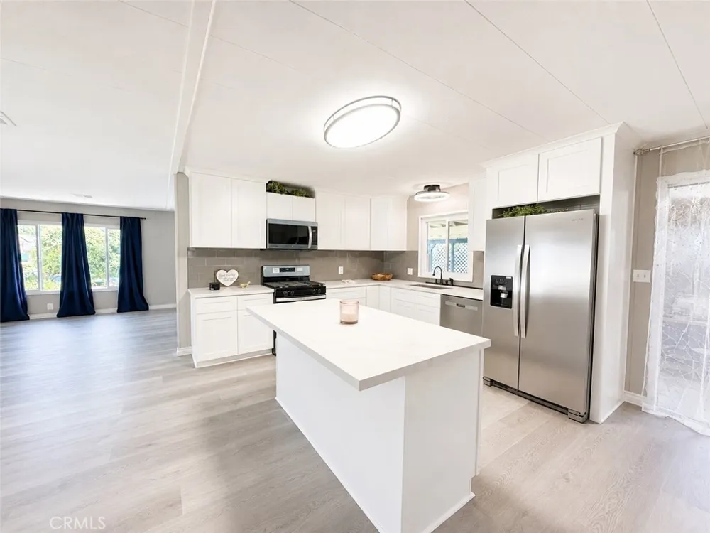 10115 Frontier Cherry Valley, CA 92223