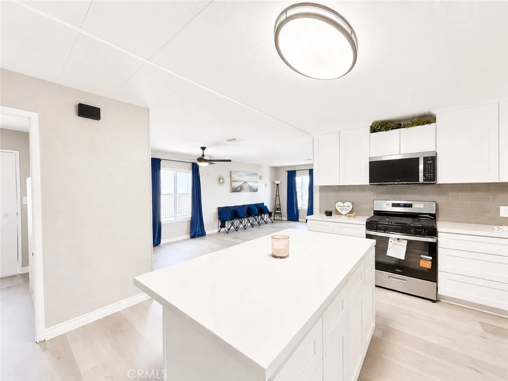 10115 Frontier Cherry Valley, CA 92223