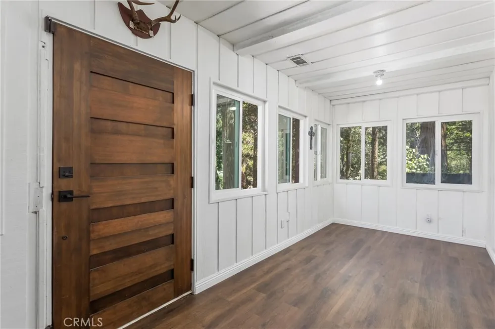 40433 Valley Of The Falls Forest Falls, CA 92339
