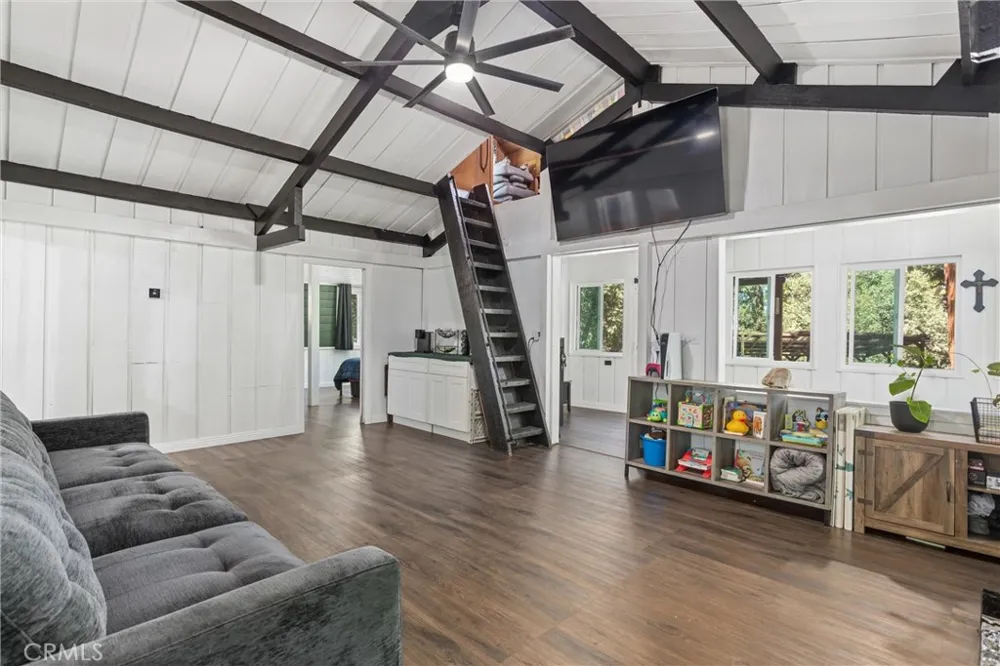 40433 Valley Of The Falls Forest Falls, CA 92339