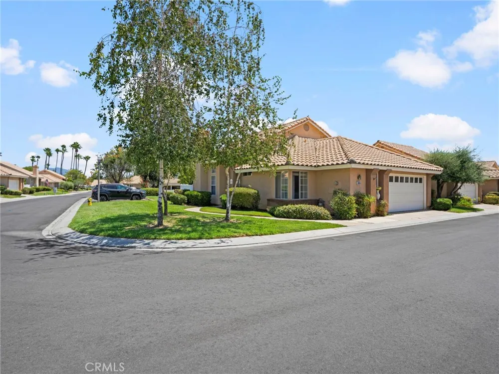 510 La Costa Banning, CA 92220